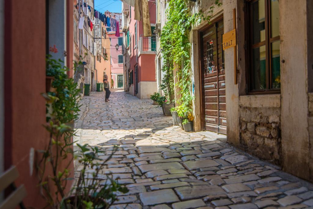 Studio Yellow Flower Rovinj Ngoại thất bức ảnh