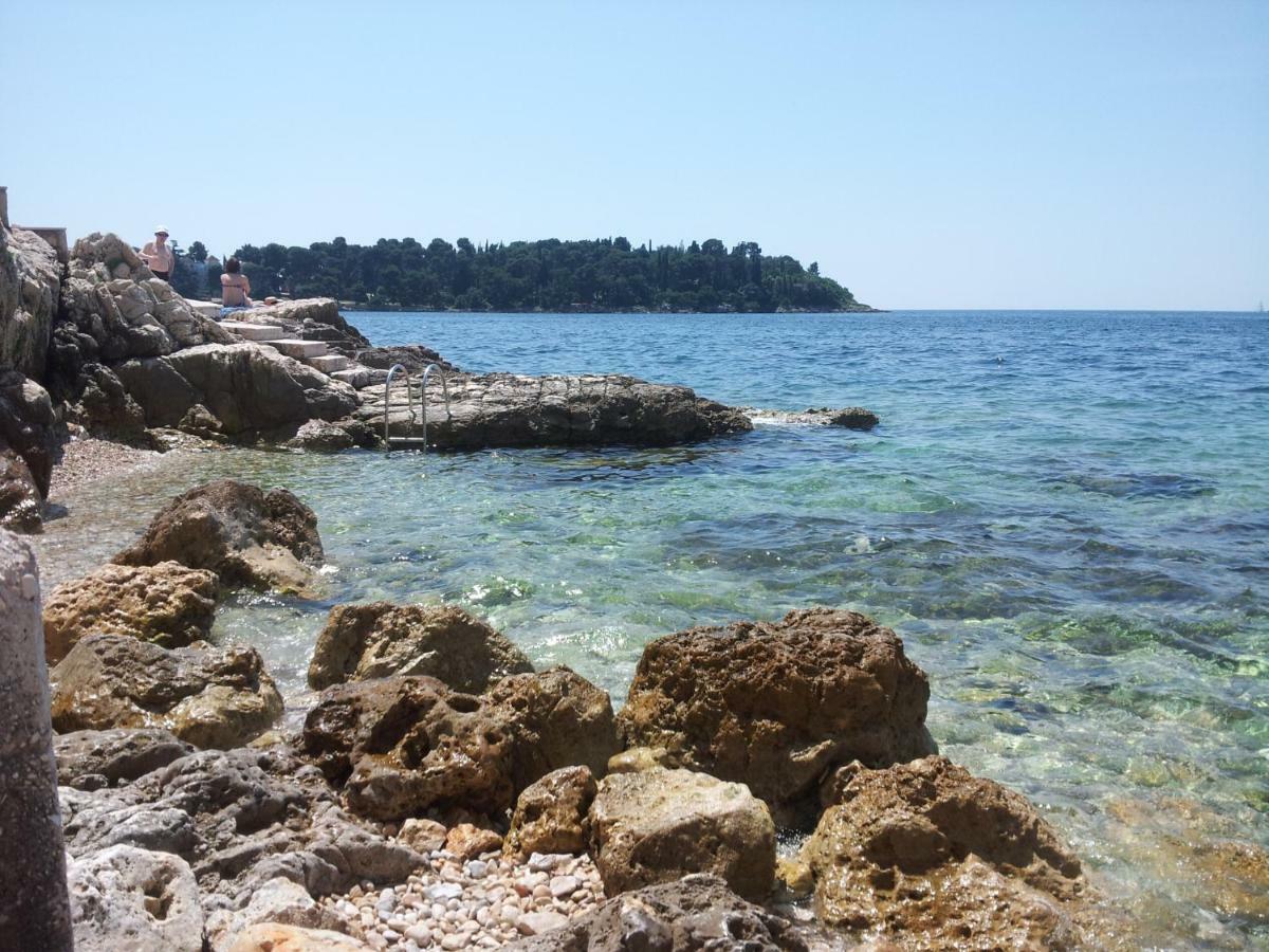 Studio Yellow Flower Rovinj Ngoại thất bức ảnh