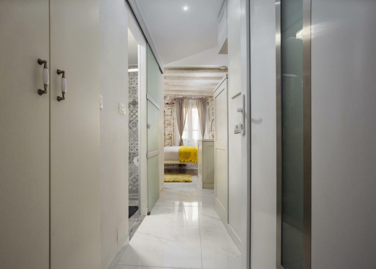Studio Yellow Flower Rovinj Ngoại thất bức ảnh